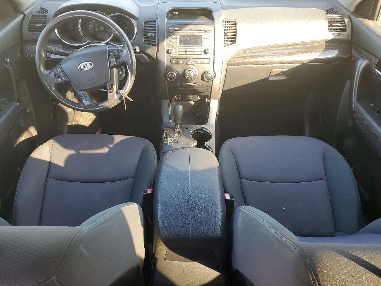 2013 KIA SORENTO LX photo 8