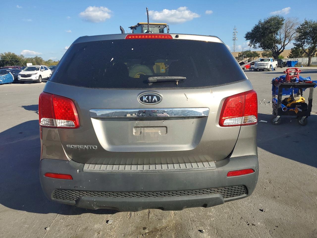 2013 KIA SORENTO LX photo 6