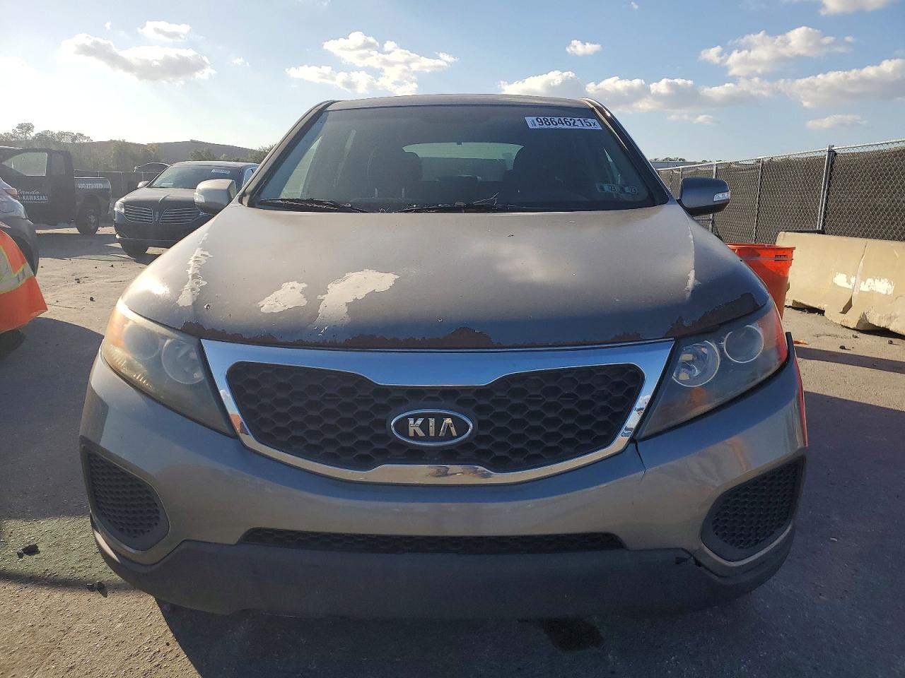 2013 KIA SORENTO LX photo 5