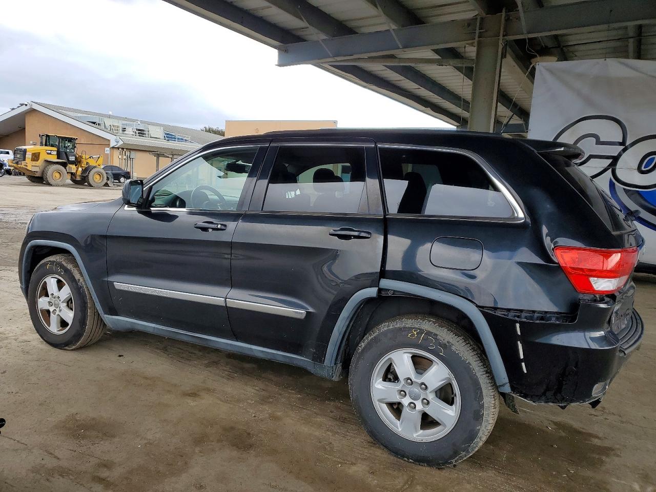 2012 JEEP GRAND CHEROKEE LAREDO photo 2