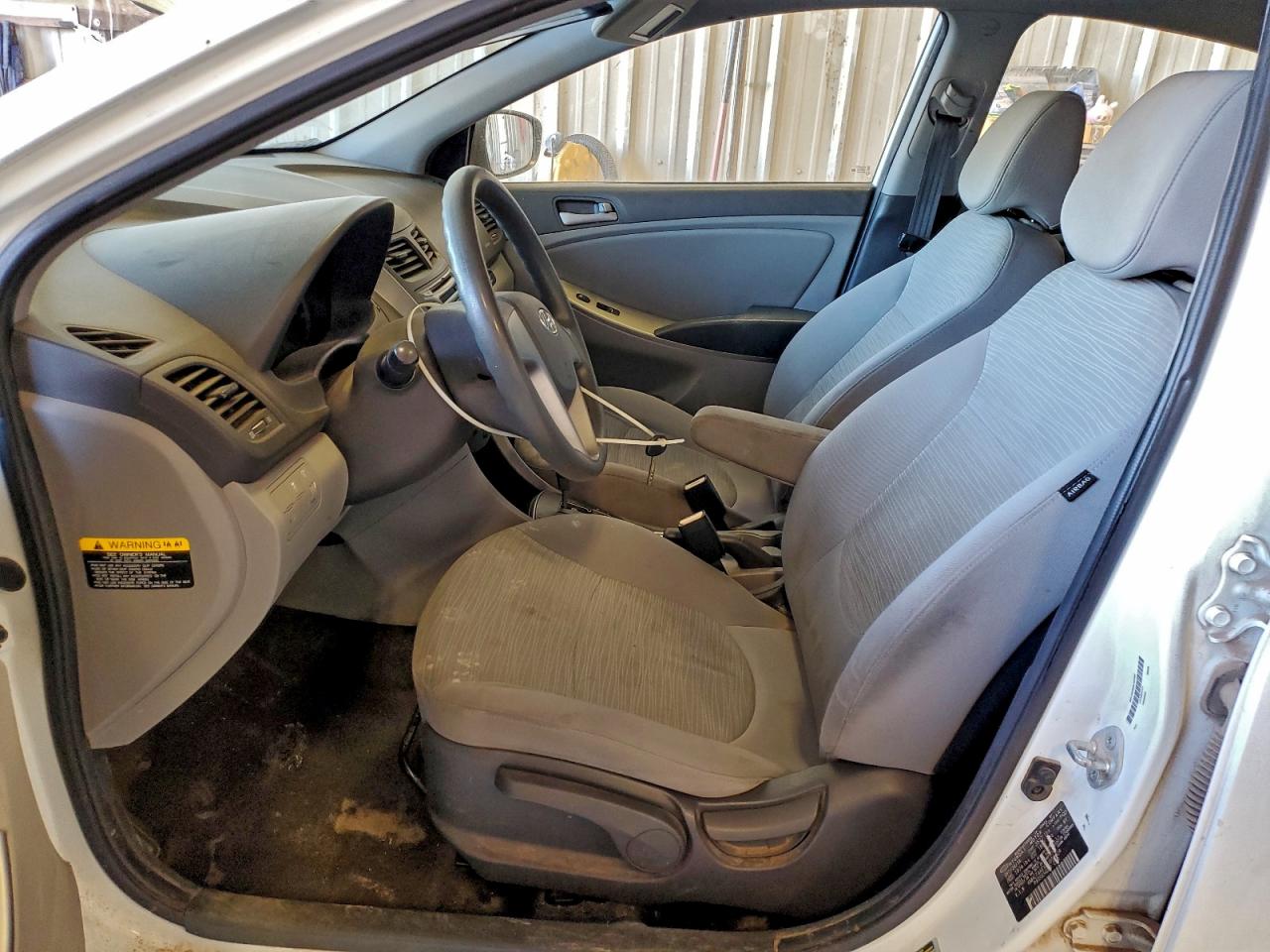 2015 HYUNDAI ACCENT GLS photo 7