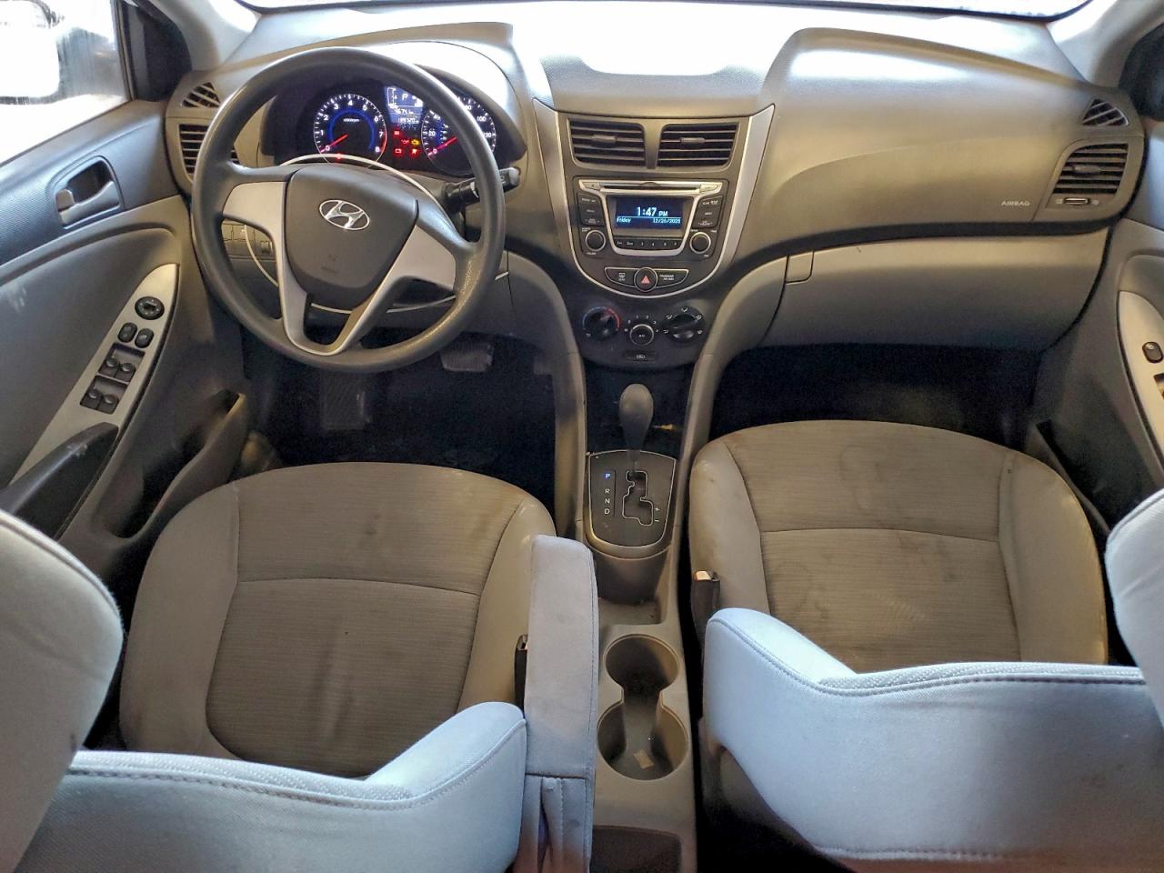 2015 HYUNDAI ACCENT GLS photo 8