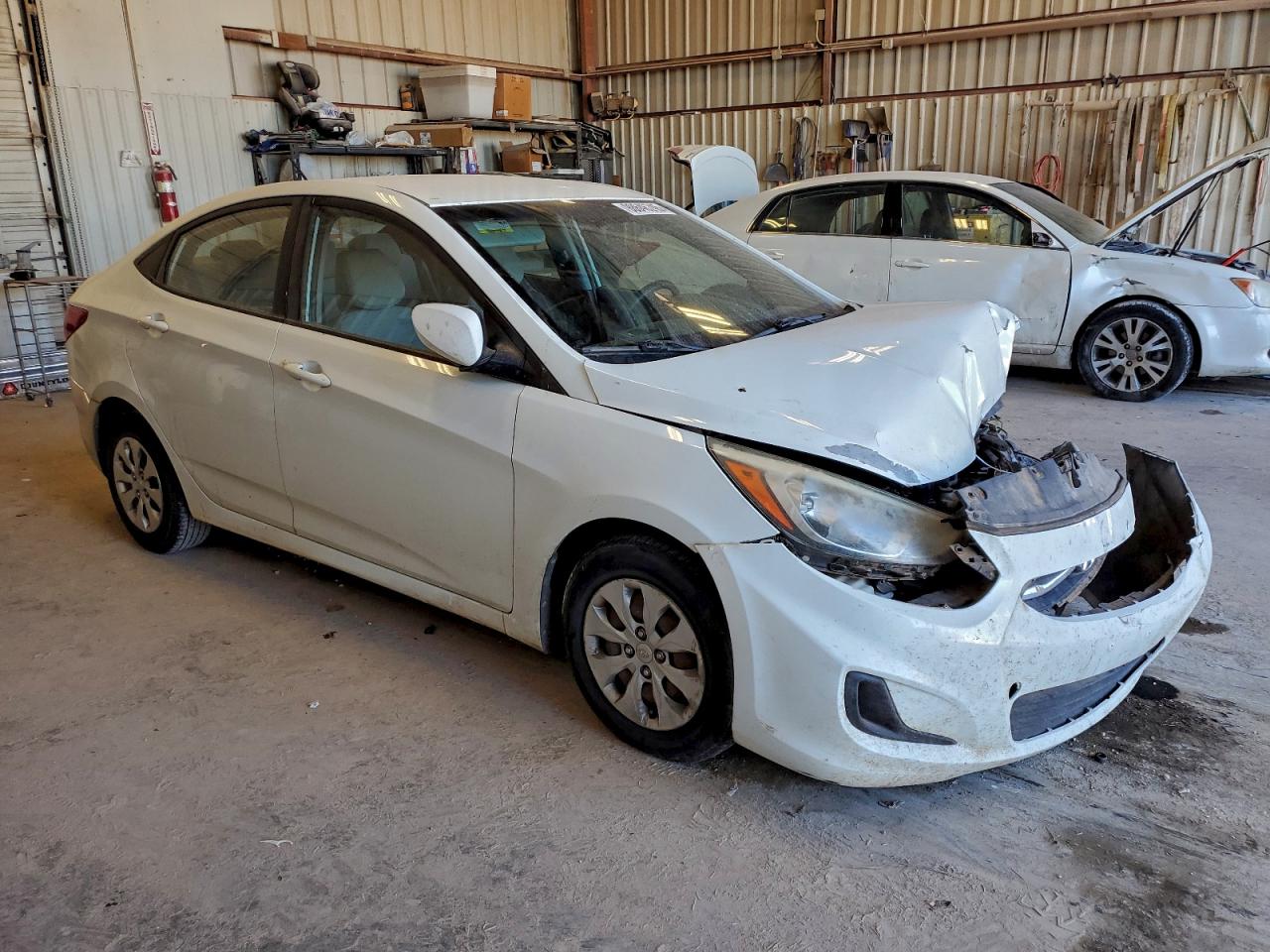 2015 HYUNDAI ACCENT GLS photo 4