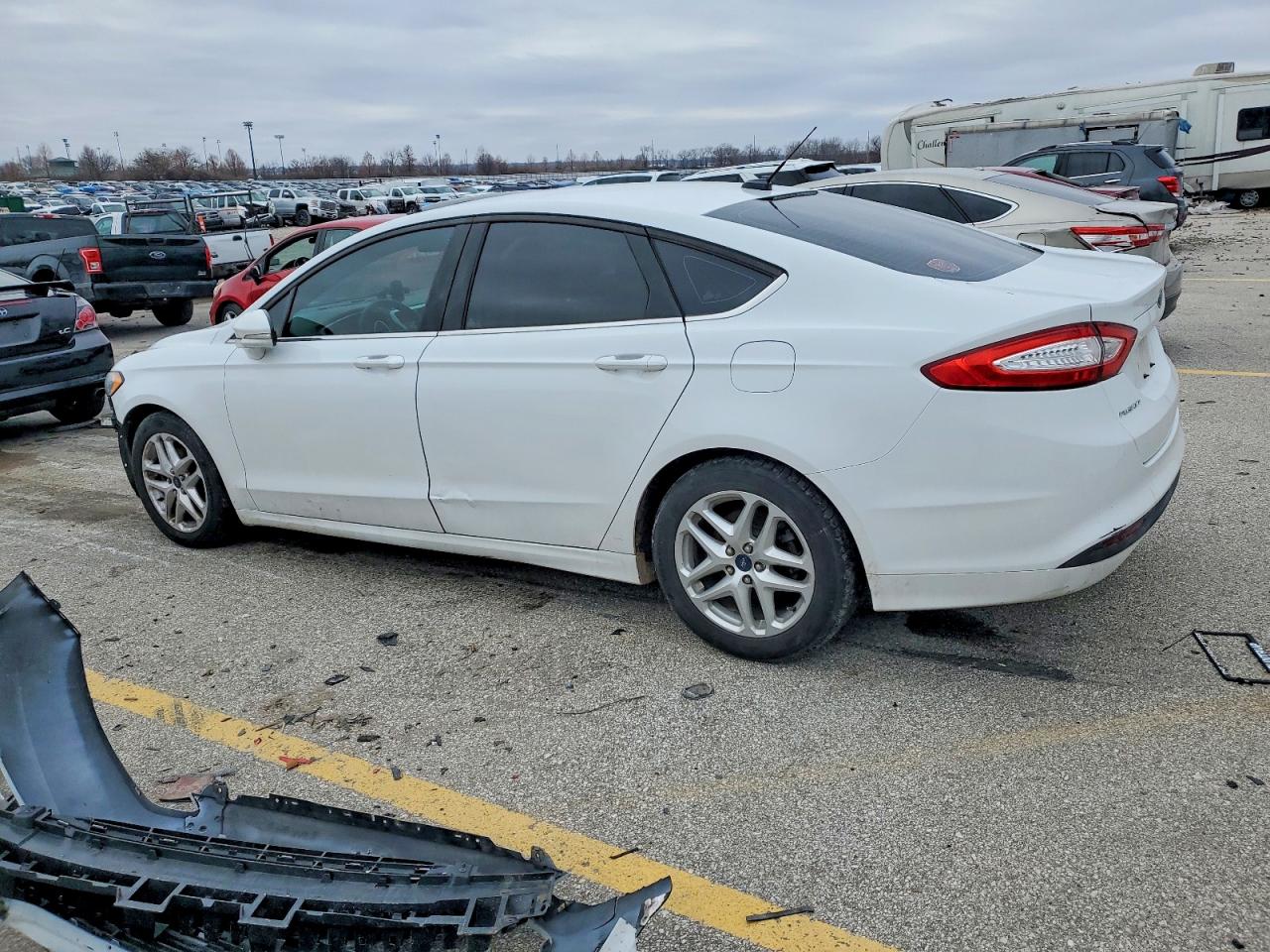 2015 FORD FUSION SE photo 2