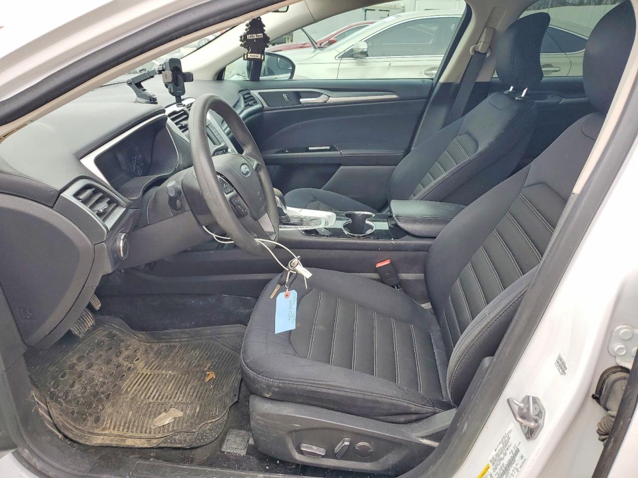 2015 FORD FUSION SE photo 7
