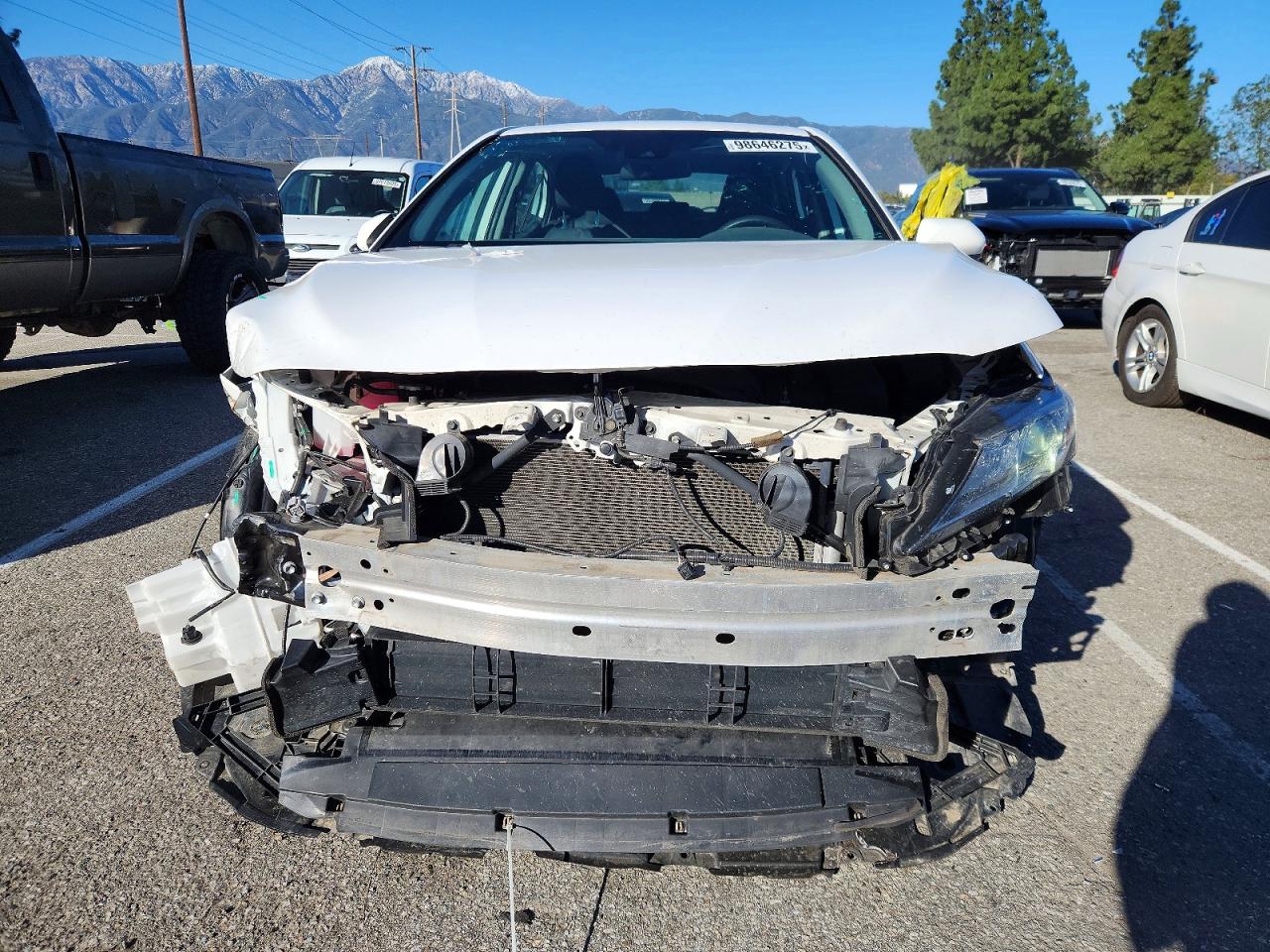 2019 TOYOTA CAMRY LE photo 5