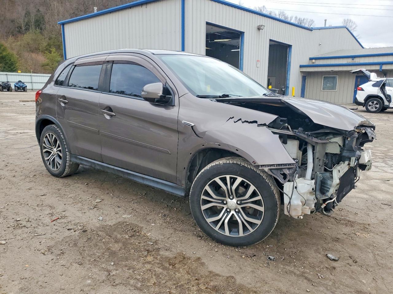 2017 MITSUBISHI OUTLANDER SPORT ES photo 4