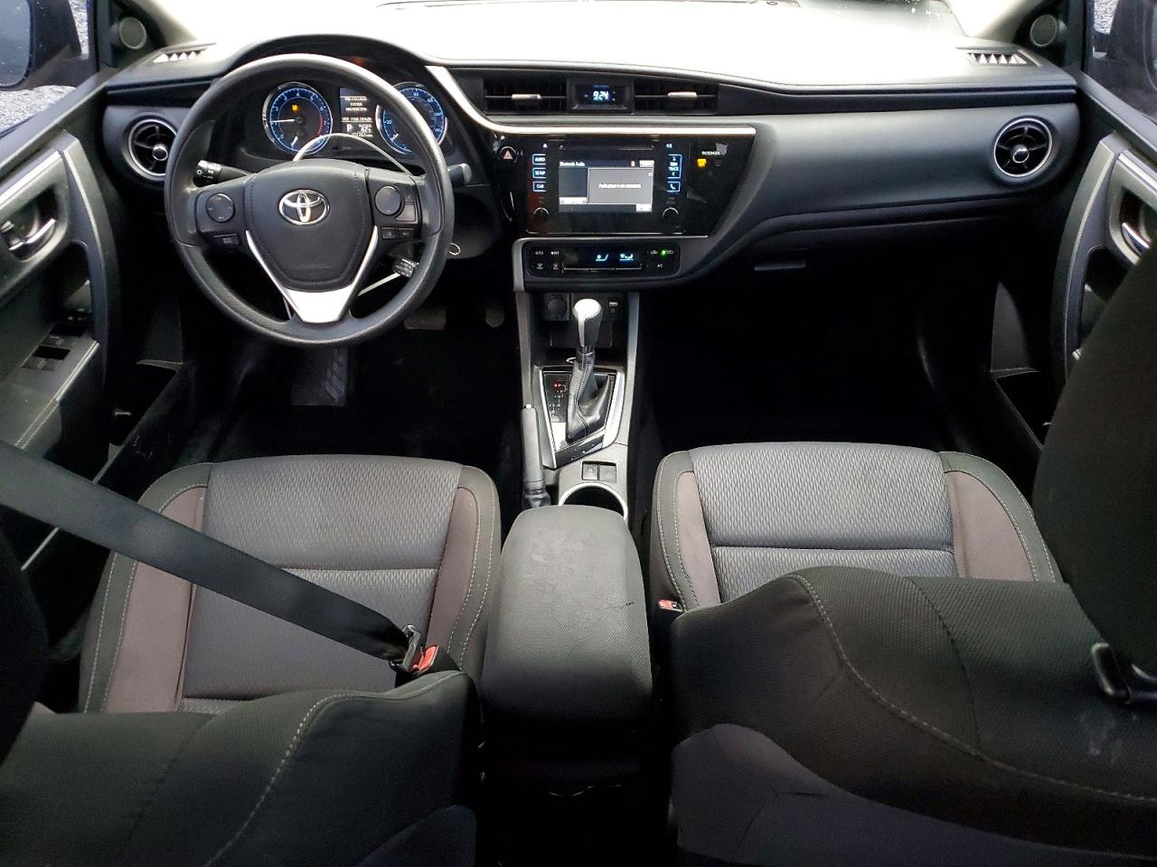 2017 TOYOTA COROLLA L photo 15