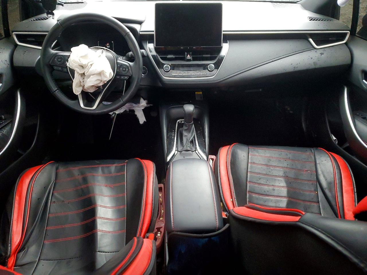 2025 TOYOTA COROLLA LE photo 8