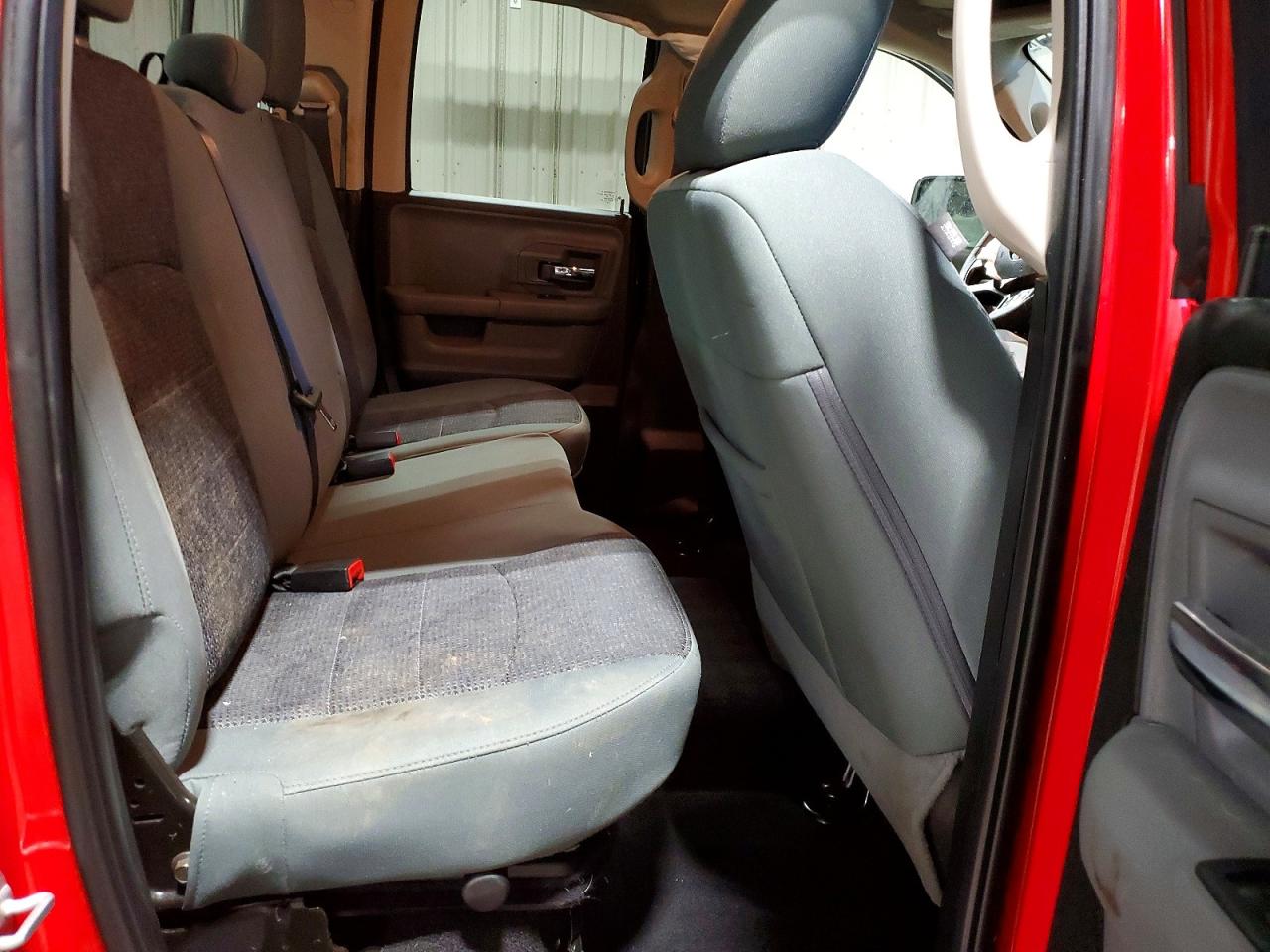 2019 RAM 1500 CLASSIC SLT photo 28