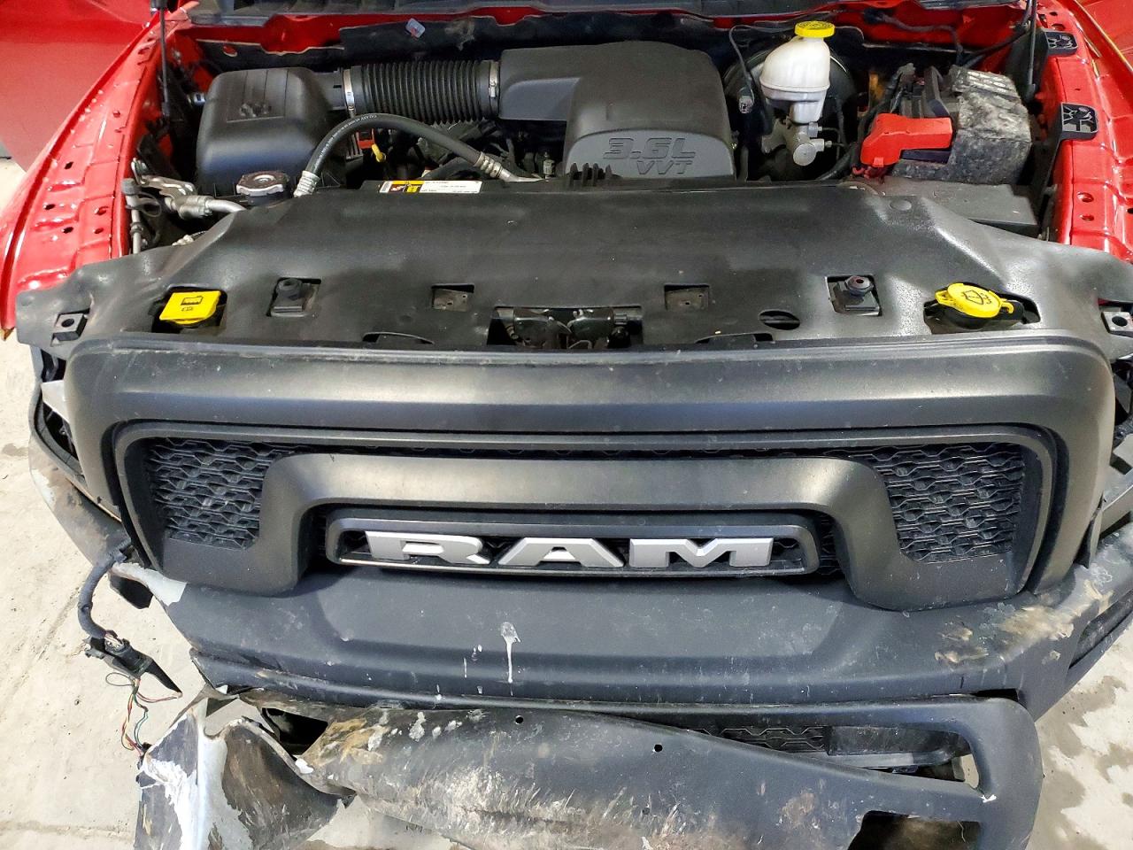 2019 RAM 1500 CLASSIC SLT photo 31