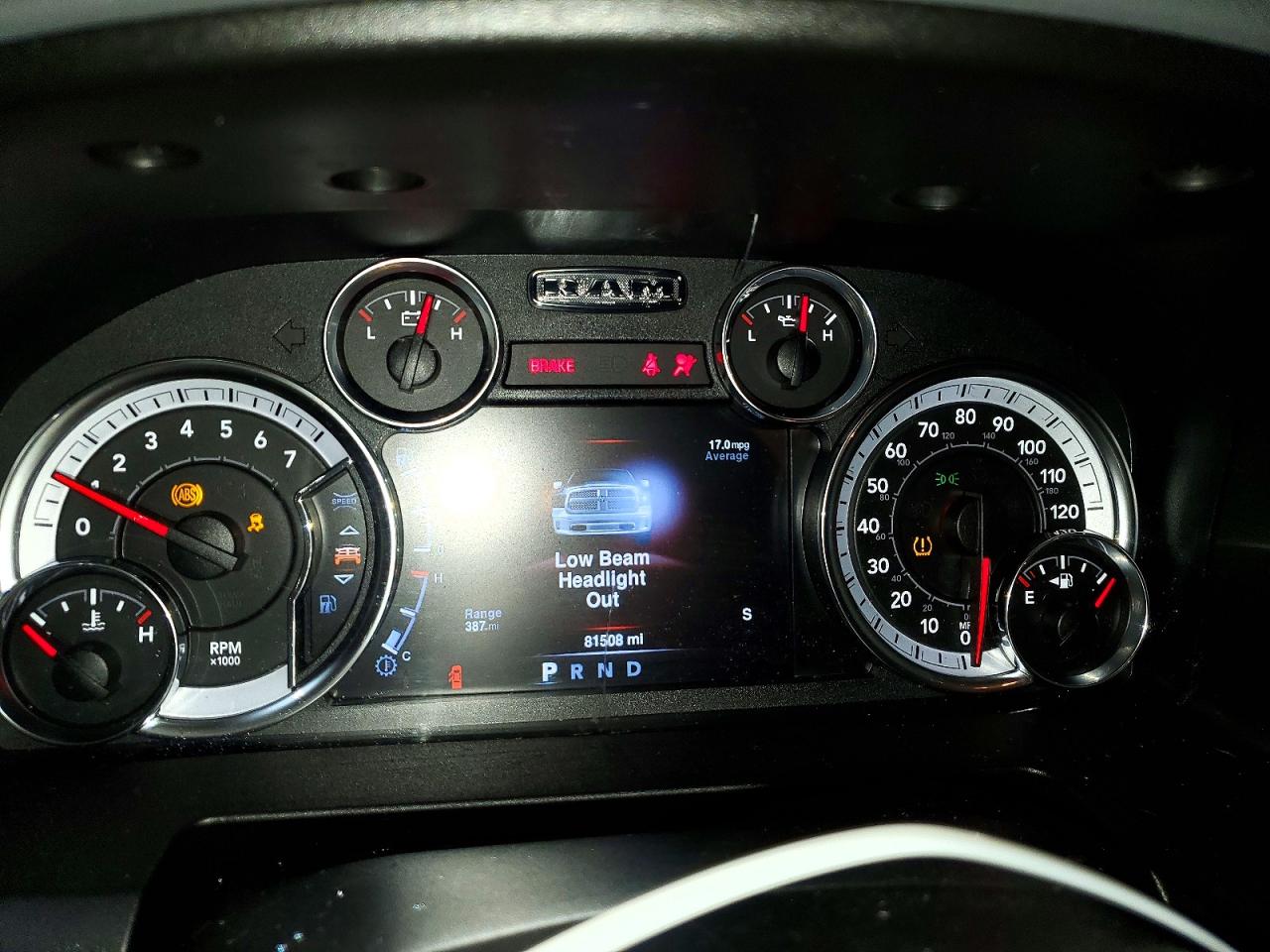 2019 RAM 1500 CLASSIC SLT photo 25
