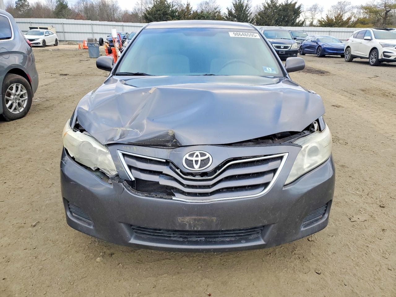 2010 TOYOTA CAMRY BASE photo 5