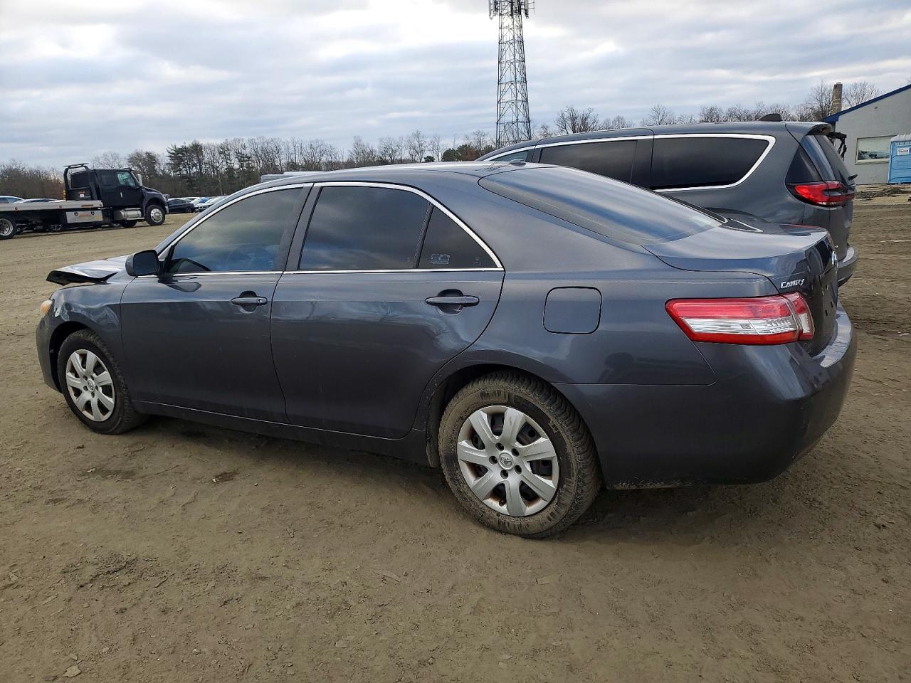 2010 TOYOTA CAMRY BASE photo 2
