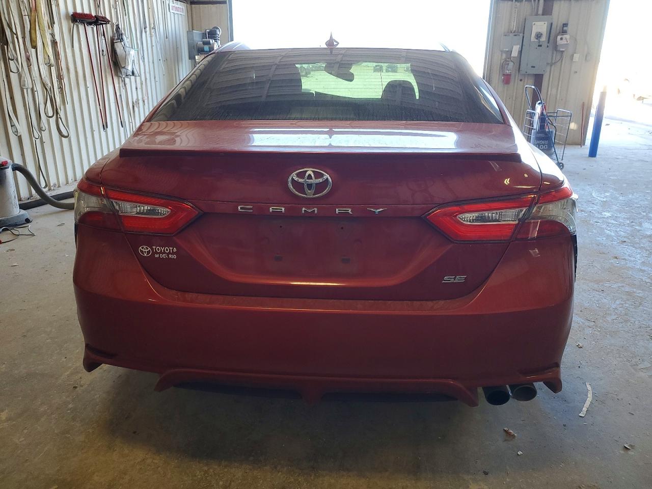 2019 TOYOTA CAMRY L photo 11