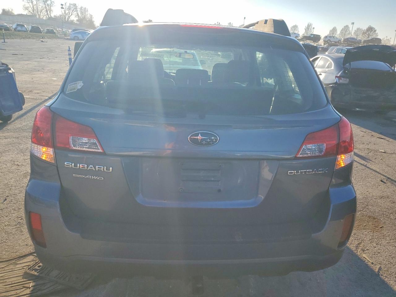 2014 SUBARU OUTBACK 2.5I photo 6