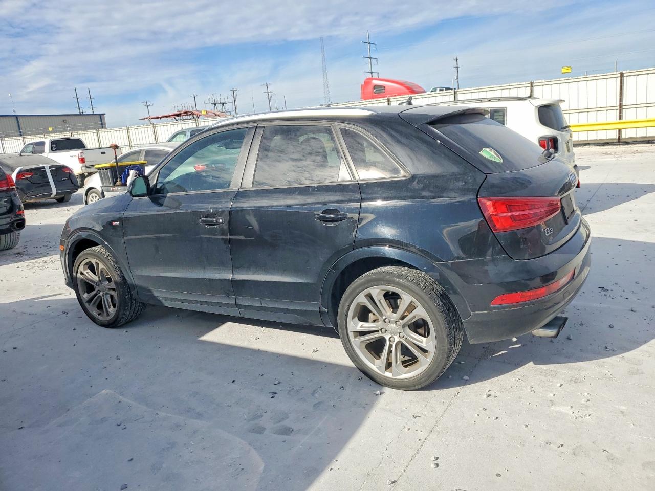 2018 AUDI Q3 PREMIUM photo 2