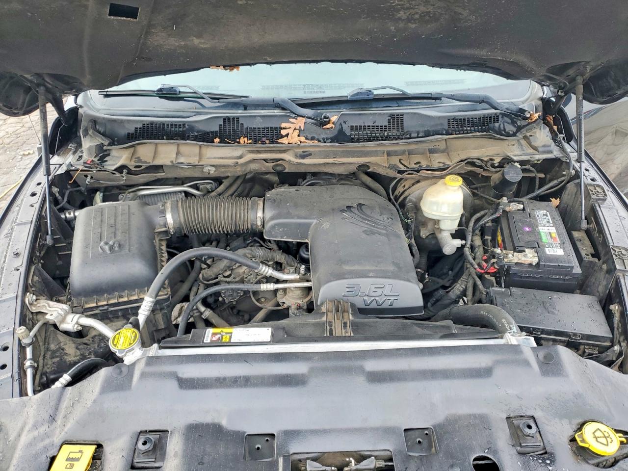 2016 RAM 1500 ST photo 11