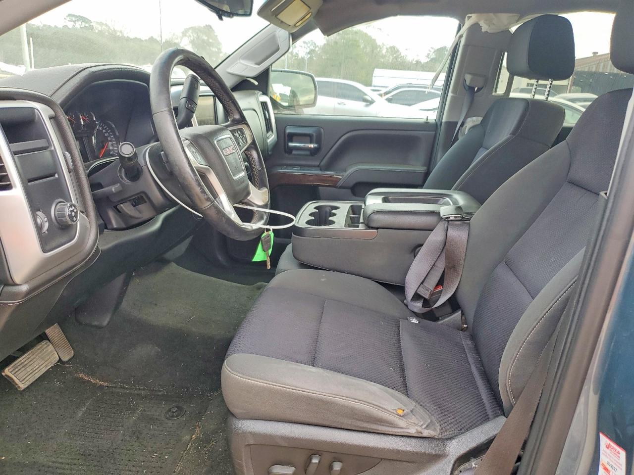 2014 GMC SIERRA C1500 SLE photo 7