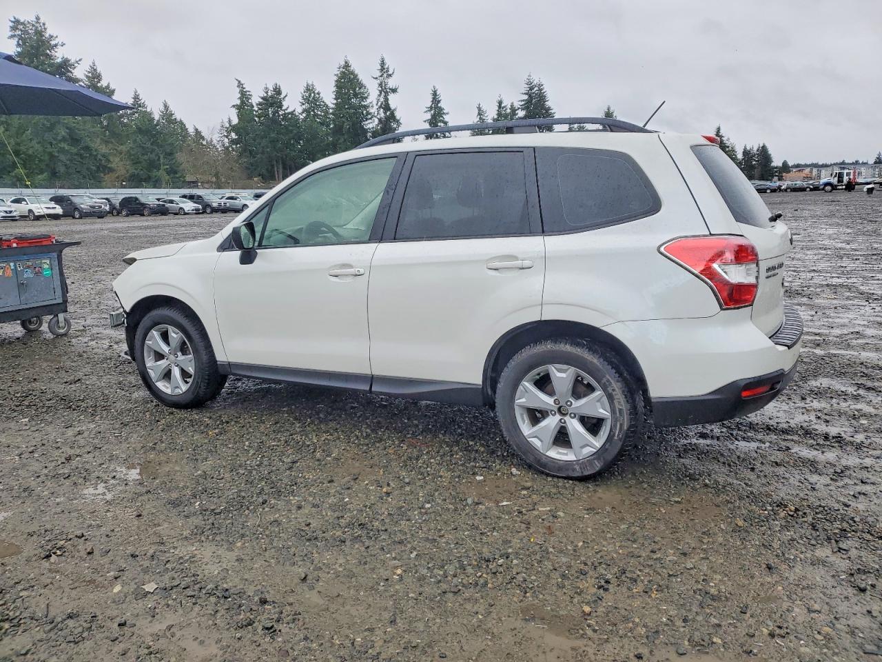 2015 SUBARU FORESTER 2.5I photo 2