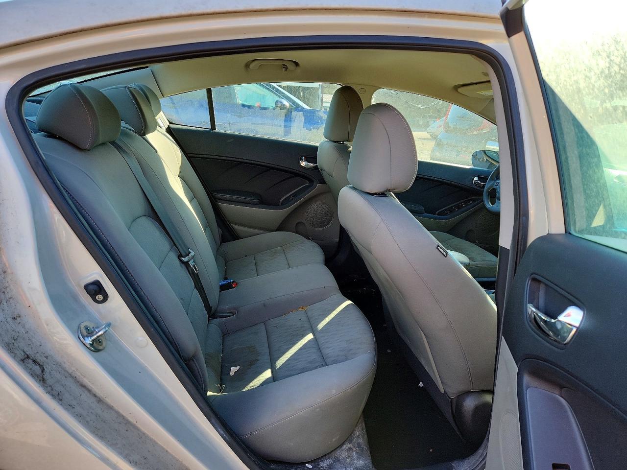 2015 KIA FORTE LX photo 19