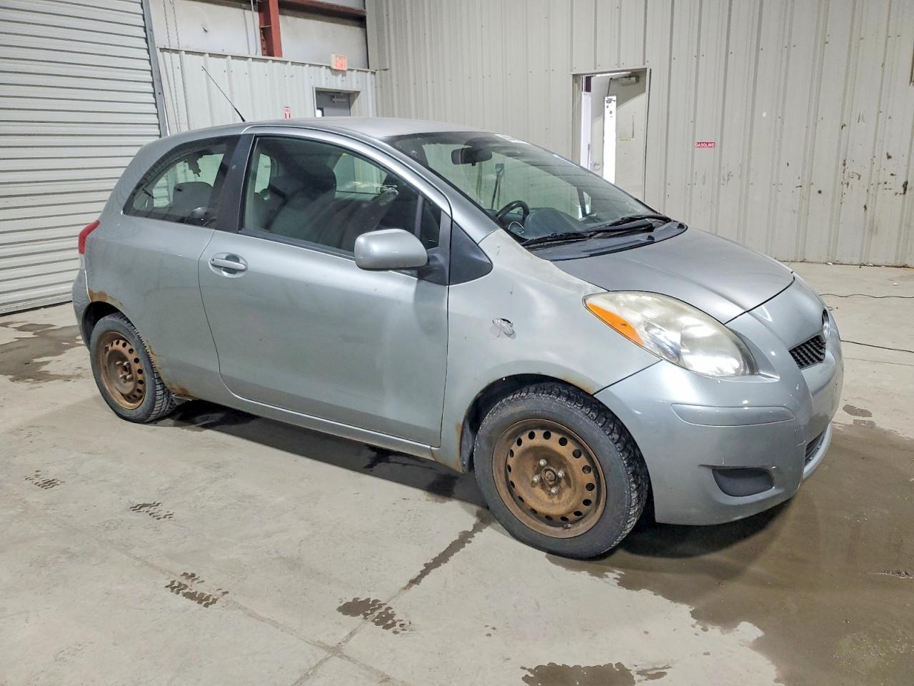 2009 TOYOTA YARIS photo 4