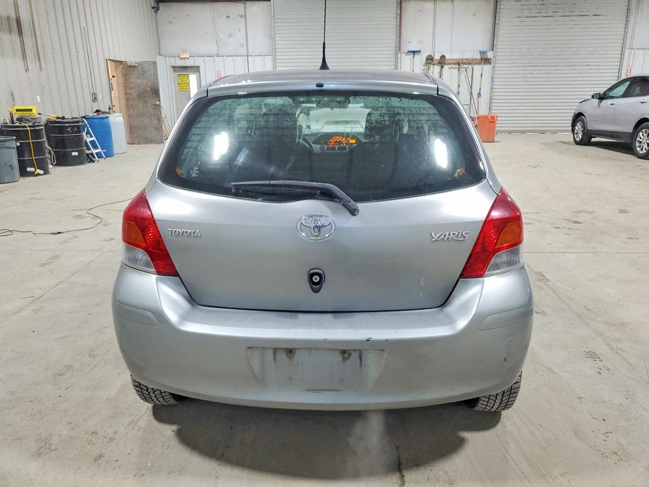 2009 TOYOTA YARIS photo 6