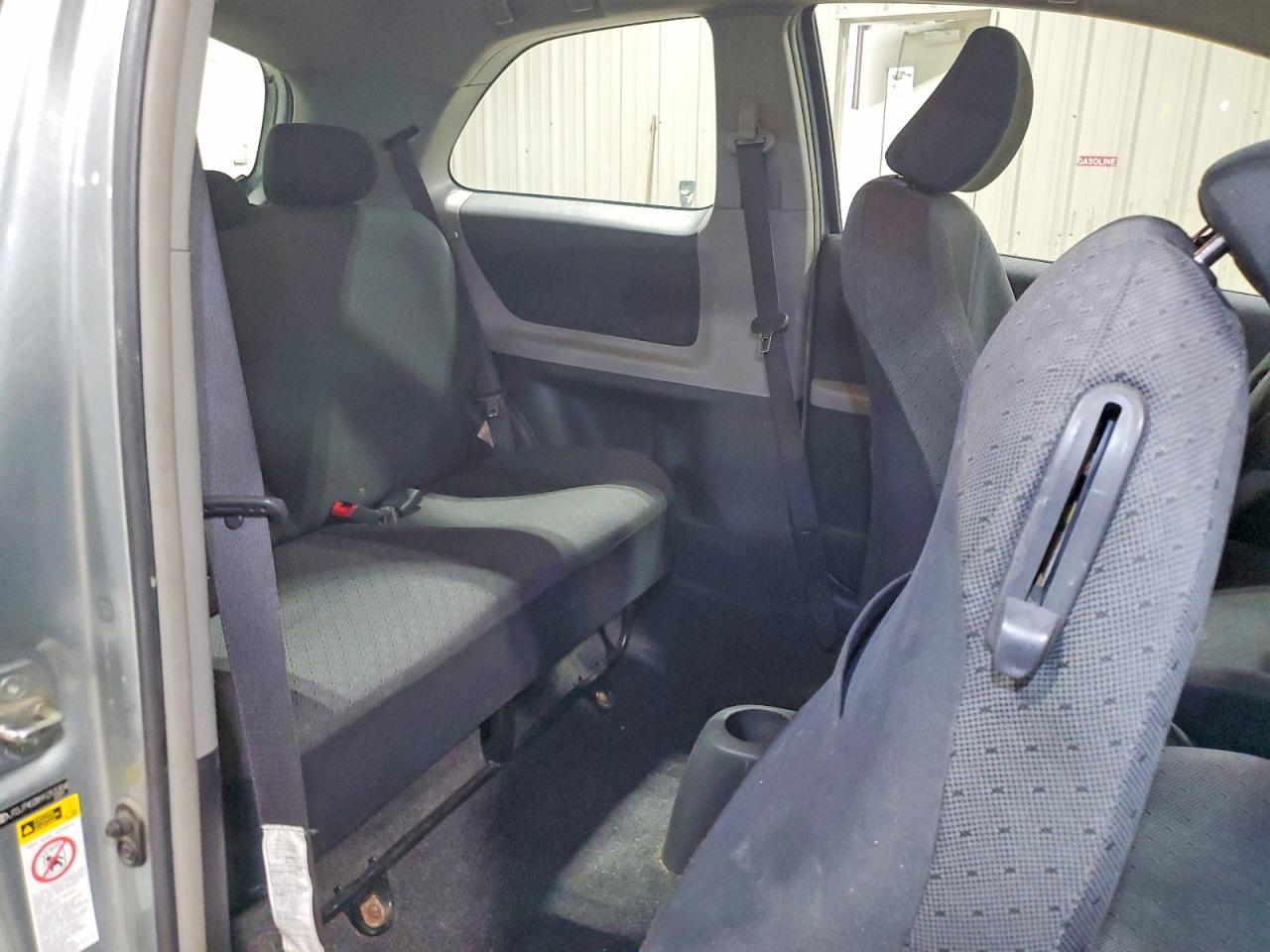 2009 TOYOTA YARIS photo 10