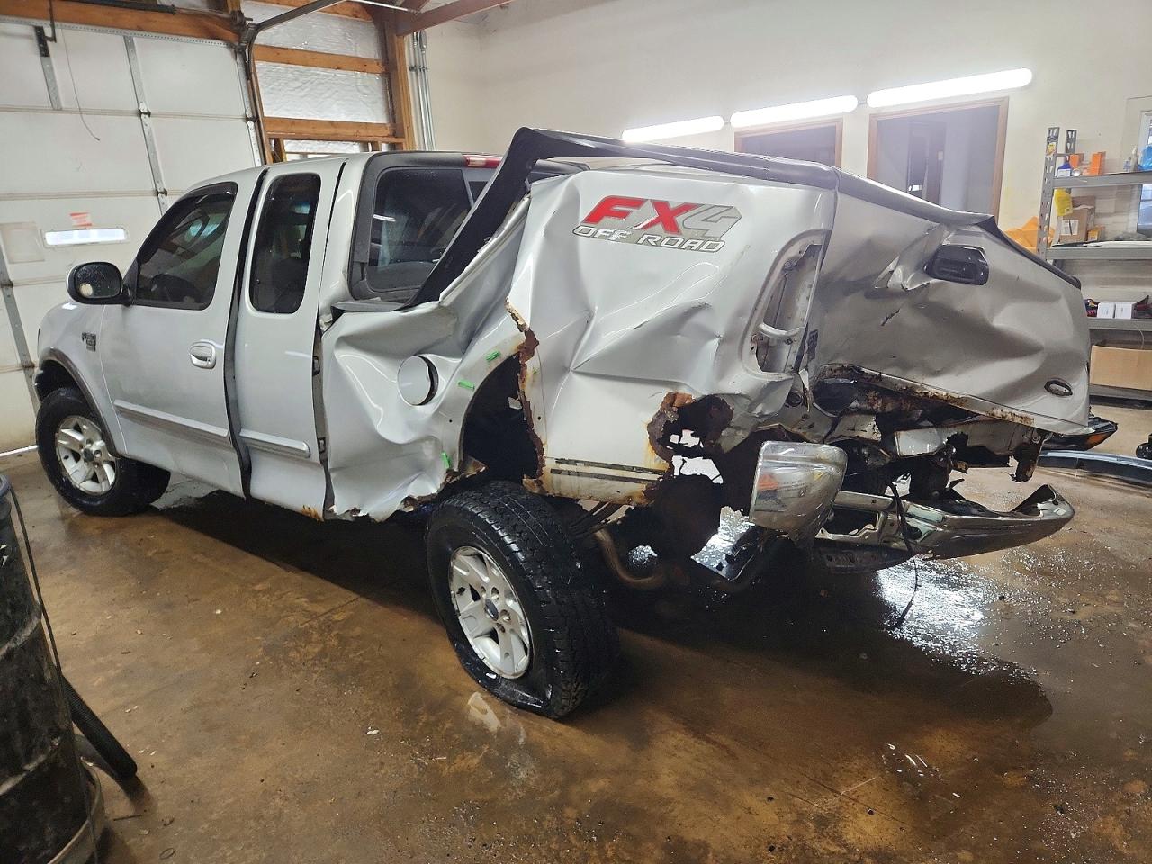 2003 FORD F150 photo 2