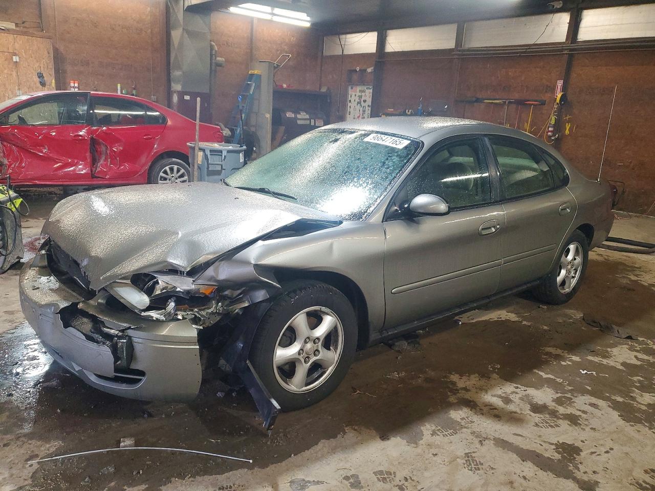 2004 FORD TAURUS