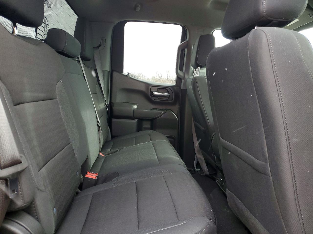 2024 CHEVROLET SILVERADO K1500 CUSTOM photo 10