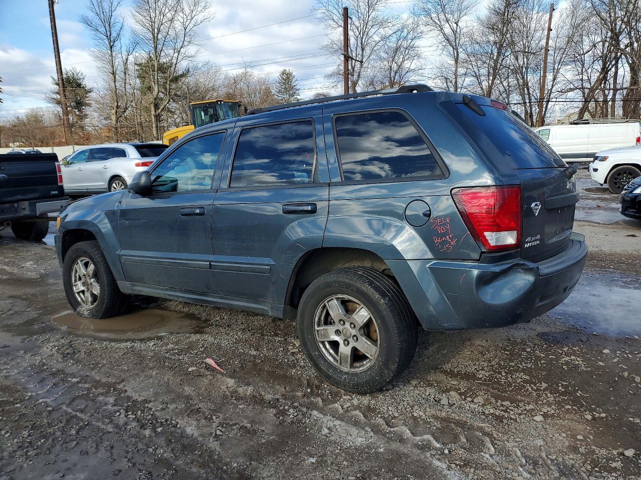 2007 JEEP GRAND CHEROKEE LAREDO photo 2