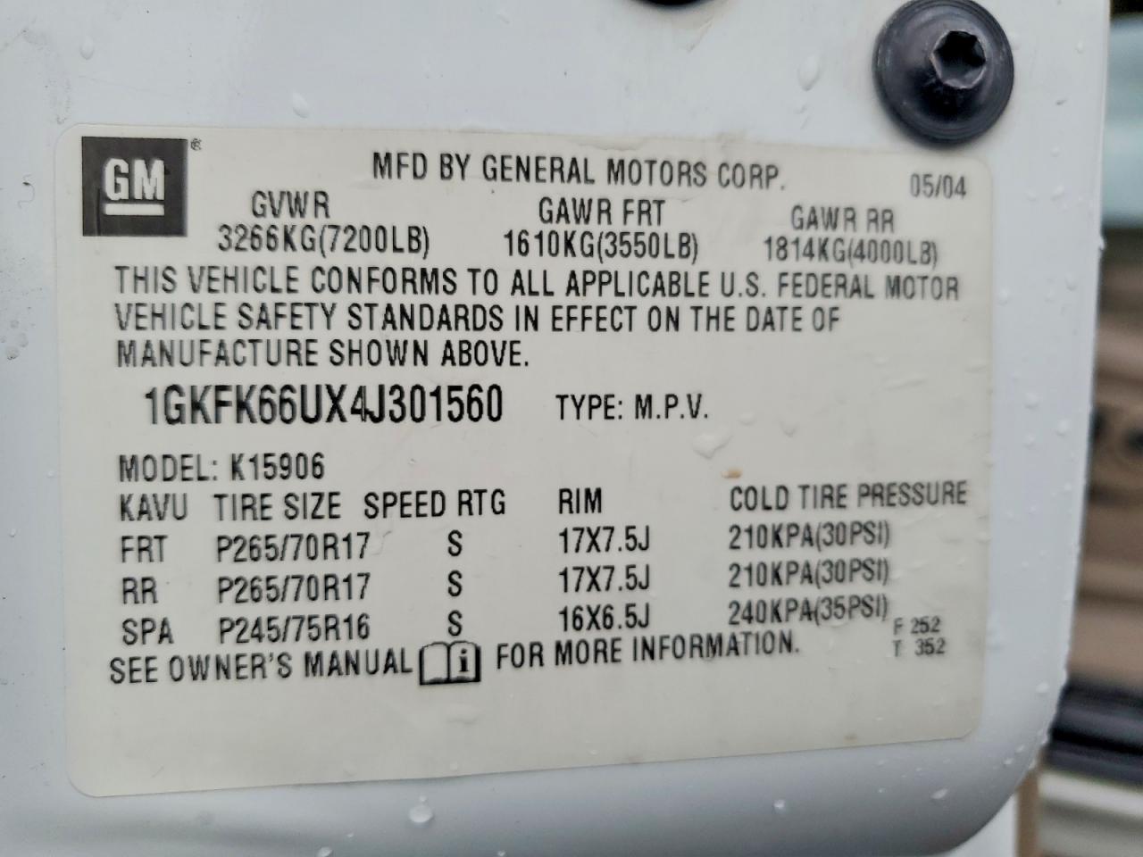 2004 GMC YUKON XL DENALI photo 13