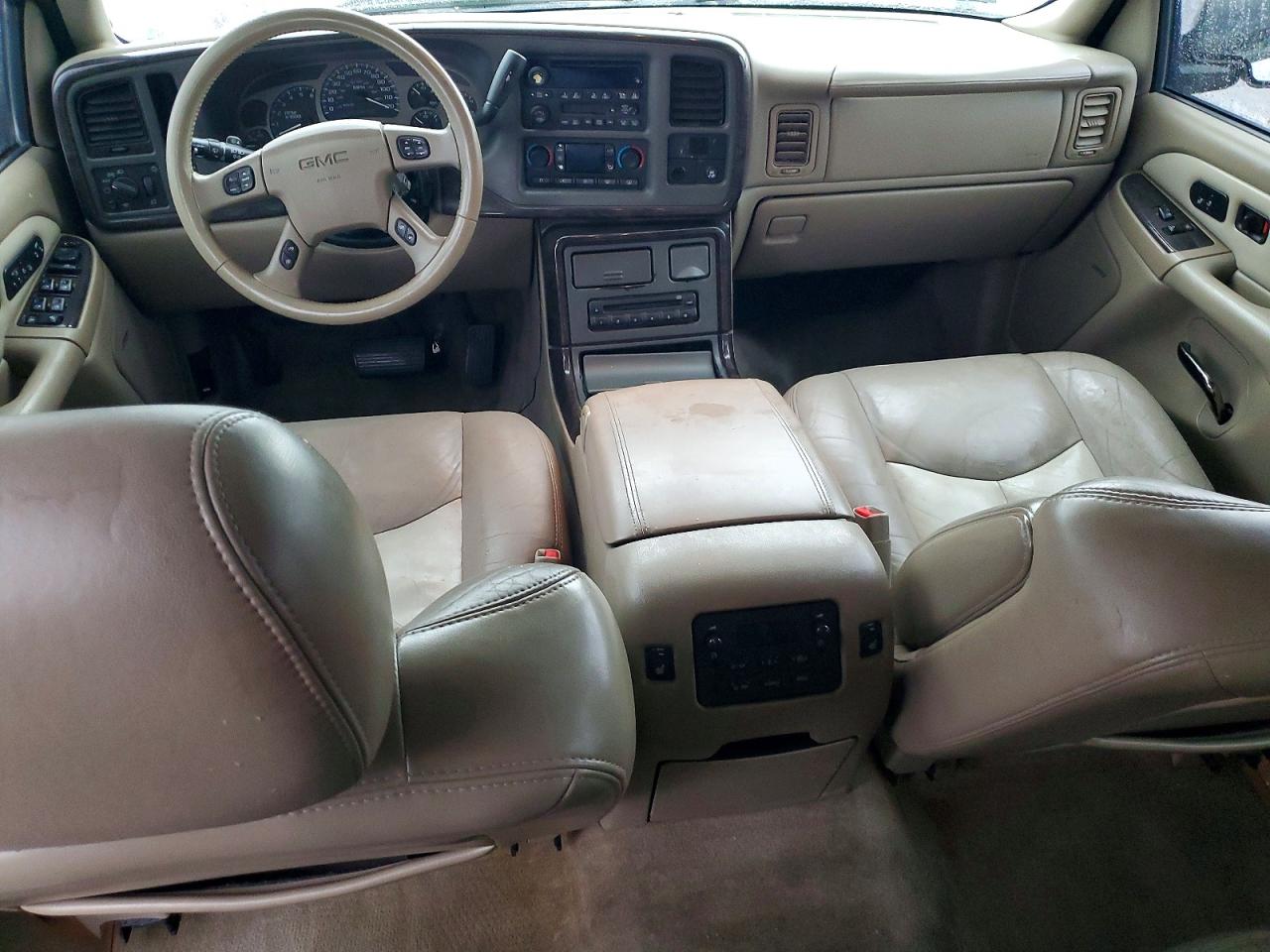 2004 GMC YUKON XL DENALI photo 8