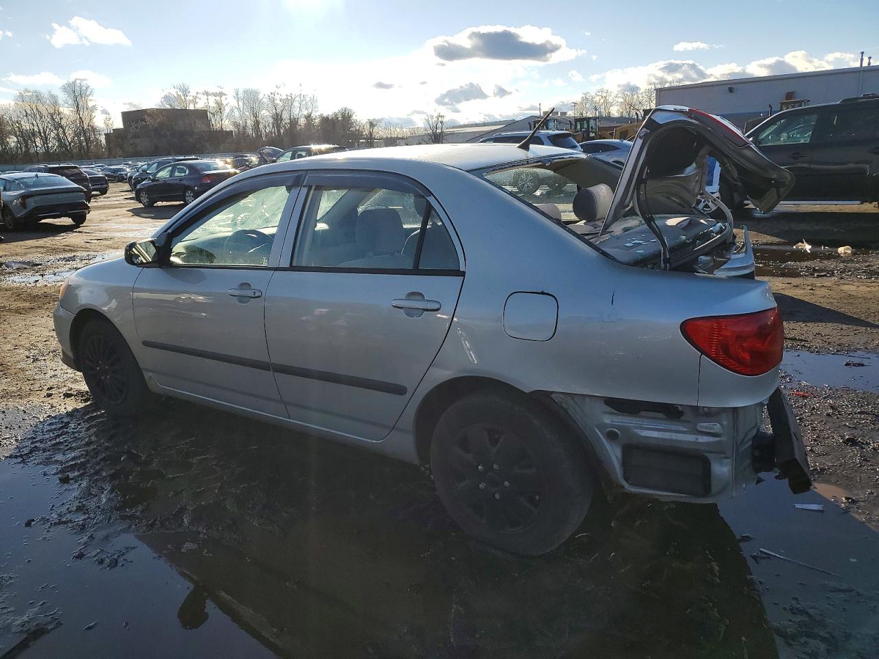 2004 TOYOTA COROLLA CE photo 2