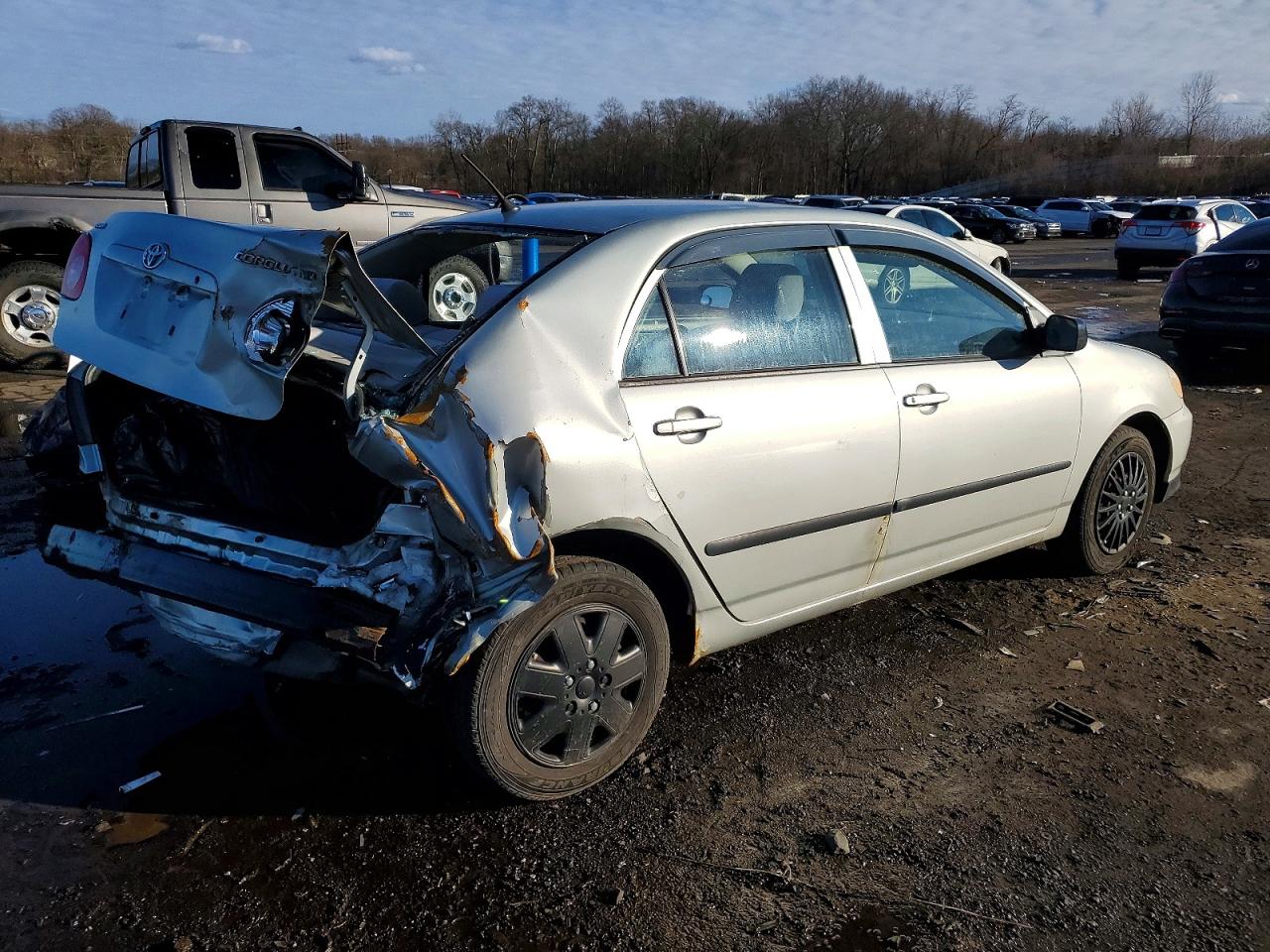 2004 TOYOTA COROLLA CE photo 3