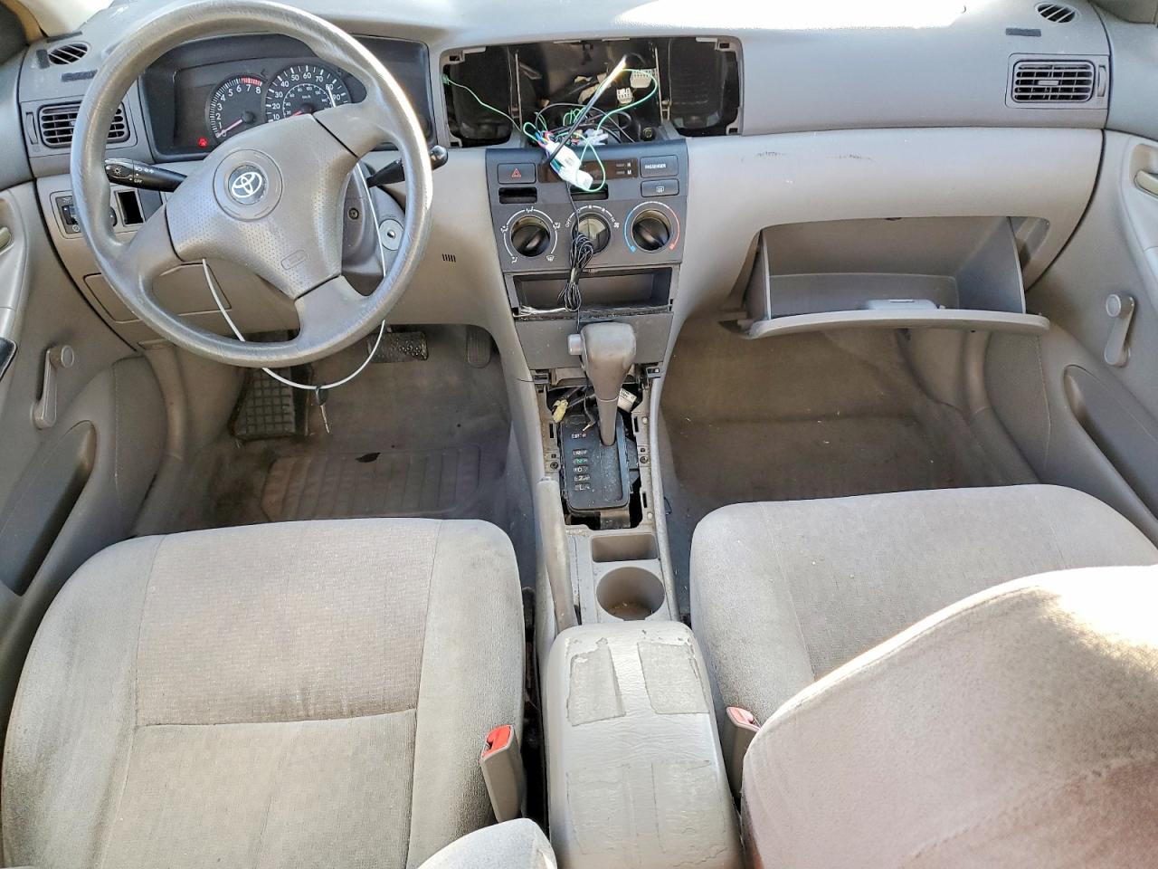 2004 TOYOTA COROLLA CE photo 8