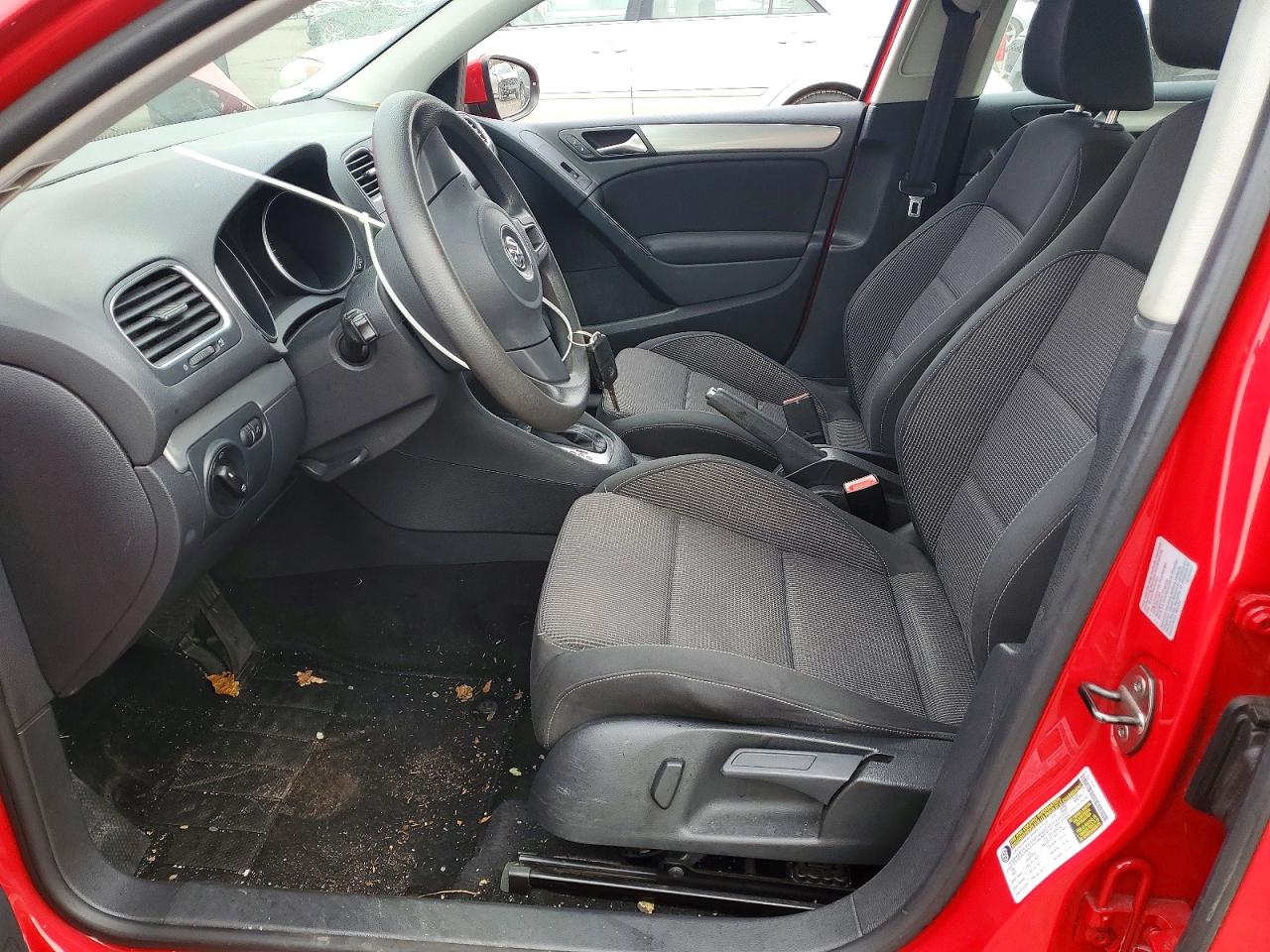 2010 VOLKSWAGEN GOLF photo 7