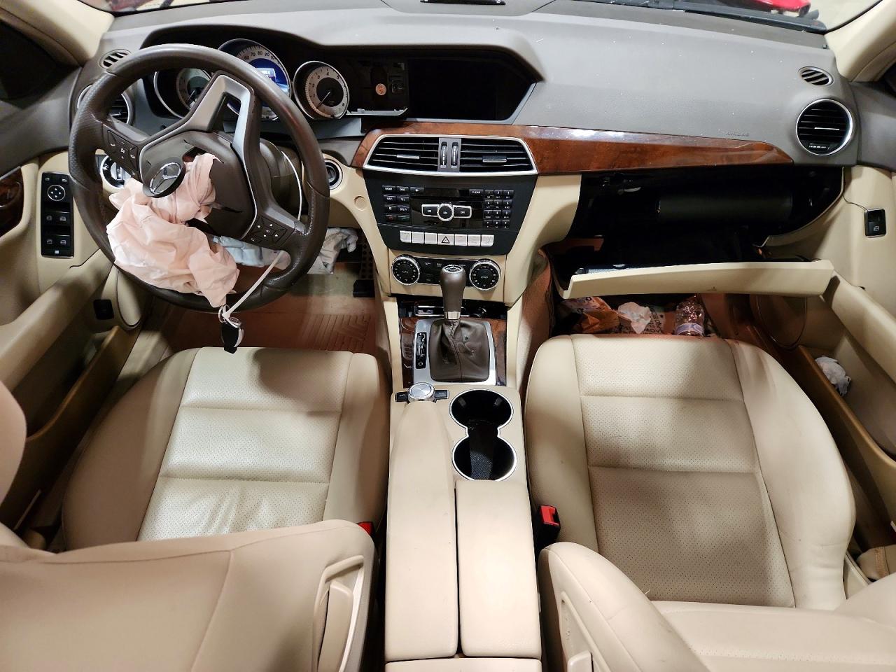 2013 MERCEDES-BENZ C 300 4MATIC photo 8
