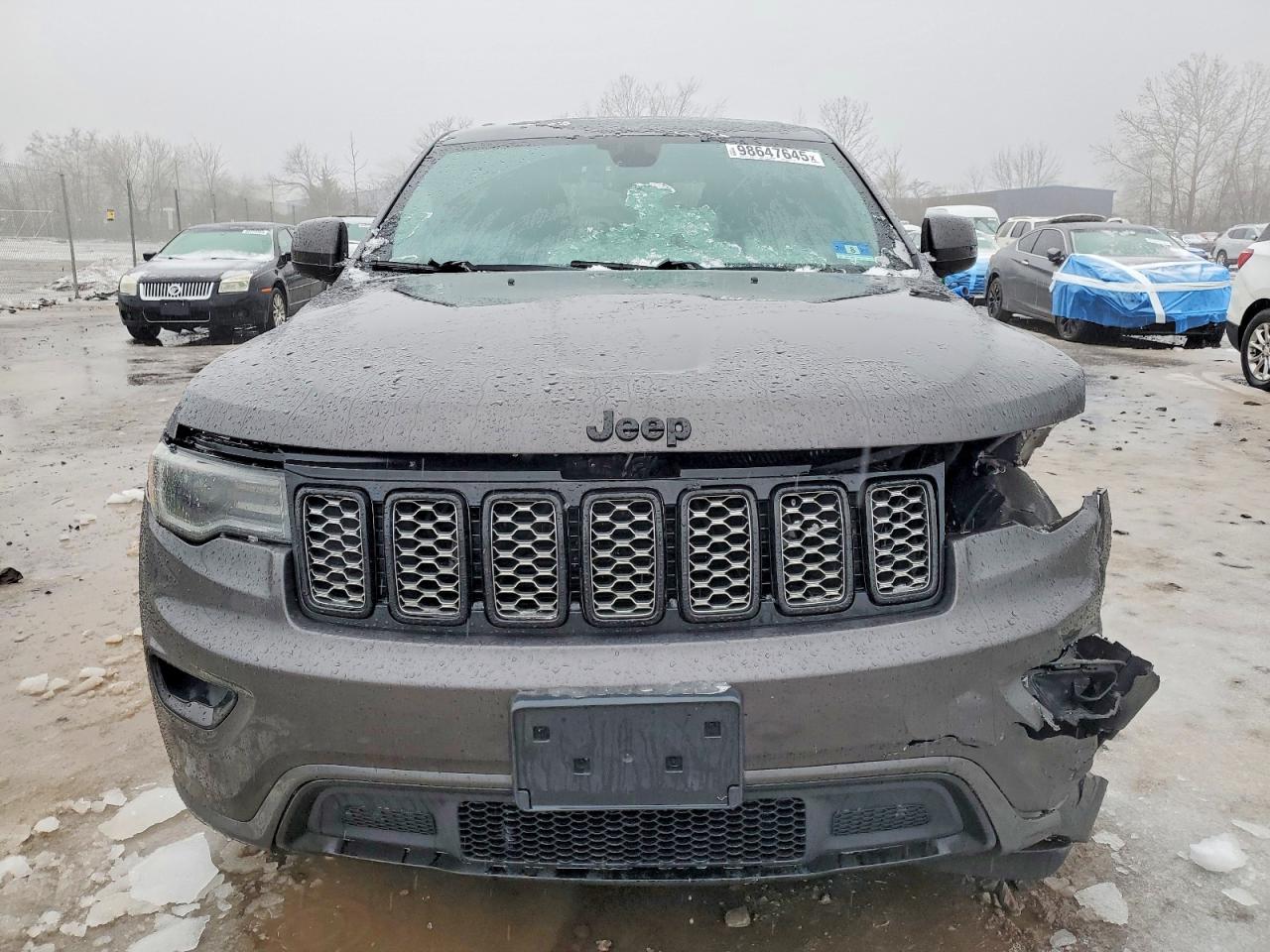 2020 JEEP GRAND CHEROKEE LAREDO photo 5