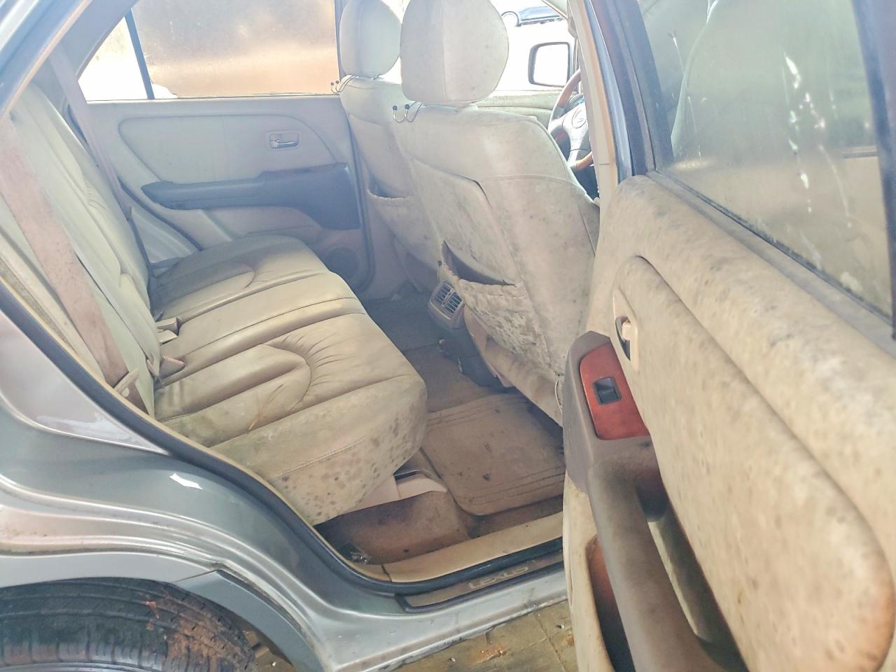 2002 LEXUS RX 300 photo 10