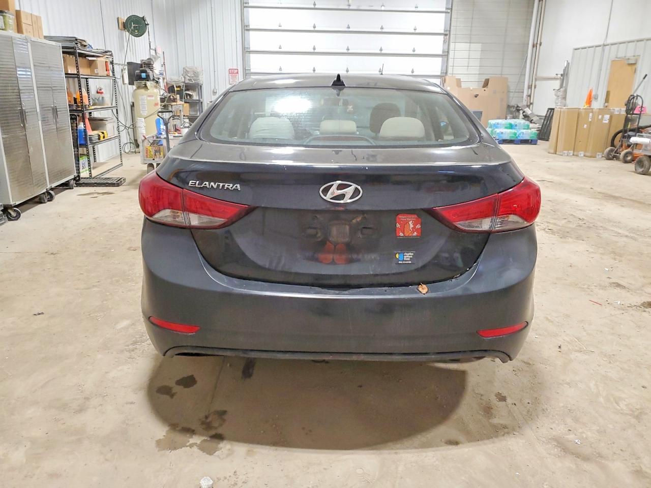 2016 HYUNDAI ELANTRA SE photo 6