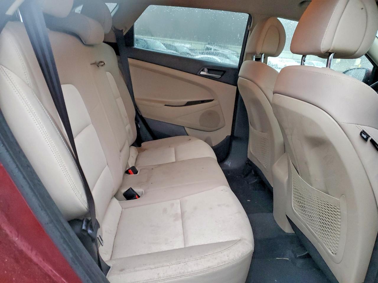2018 HYUNDAI TUCSON SE photo 11