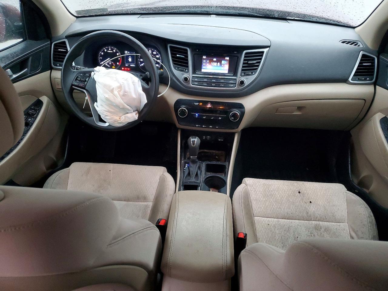 2018 HYUNDAI TUCSON SE photo 8