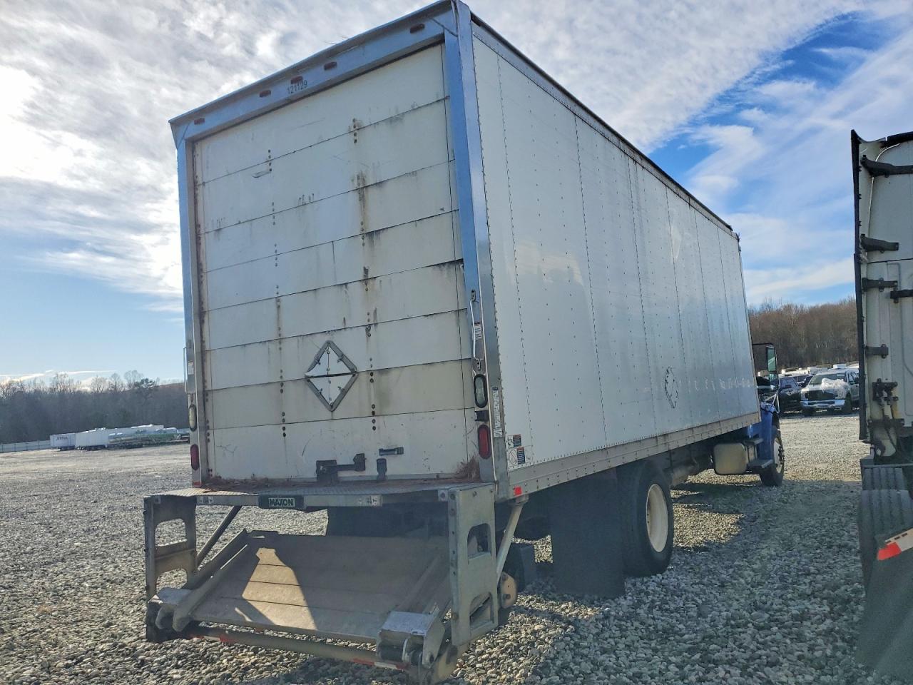 2015 FREIGHTLINER BUSINESS CLASS M2 BOX TRUCK photo 4