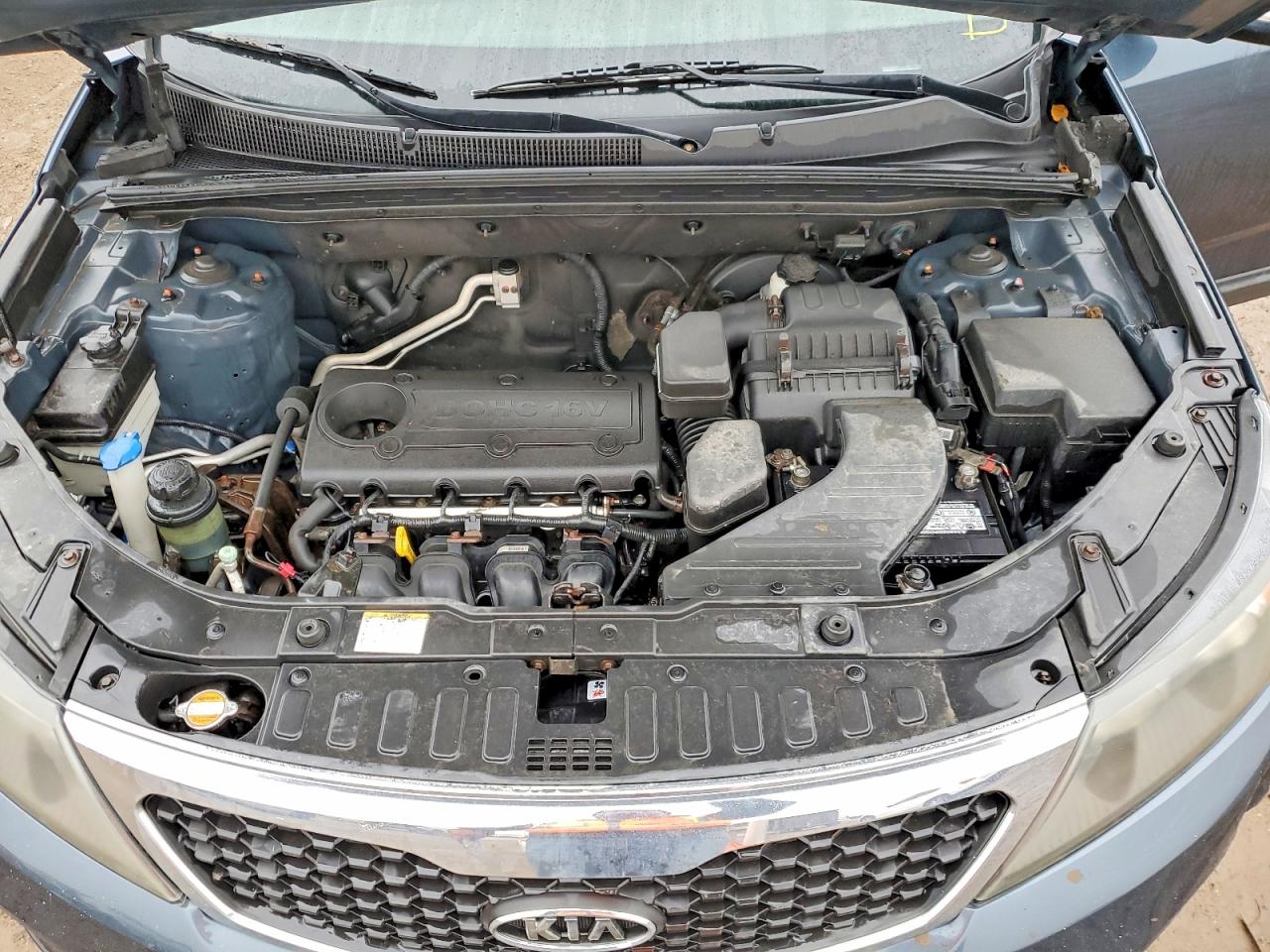 2011 KIA SORENTO BASE photo 11