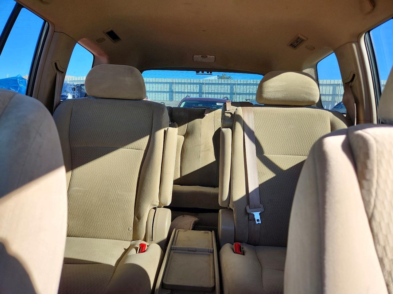 2010 TOYOTA HIGHLANDER photo 10