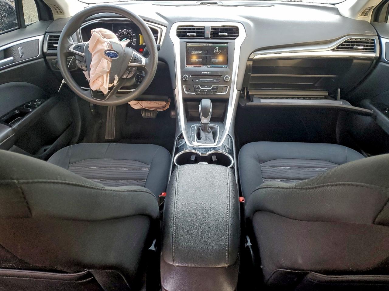 2016 FORD FUSION SE photo 8
