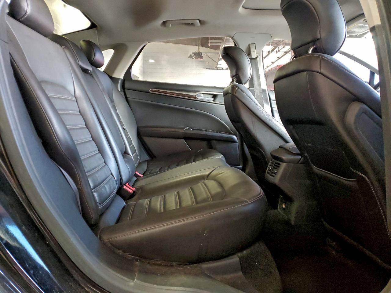2014 FORD FUSION SE photo 10