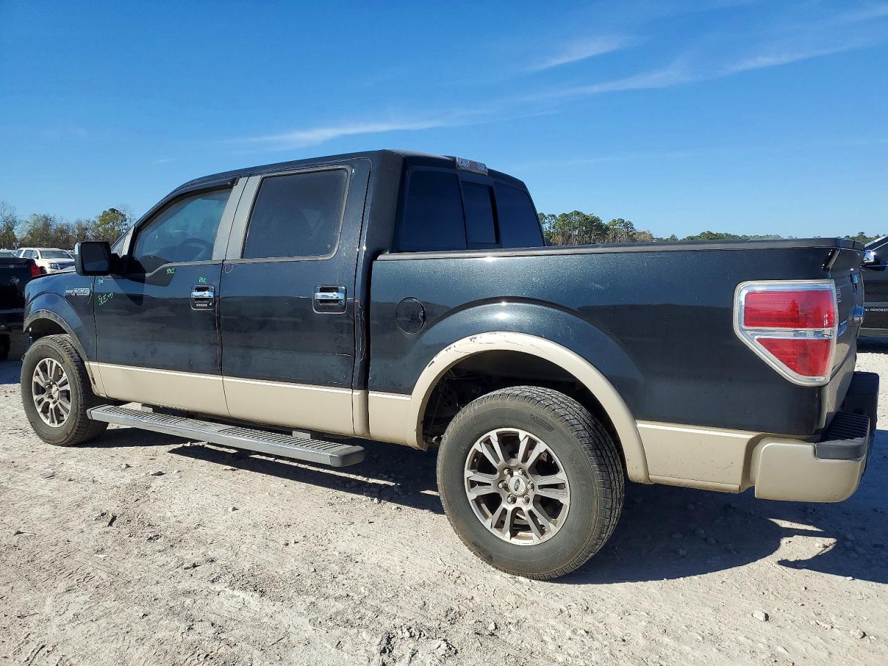 2010 FORD F150 SUPERCREW photo 2